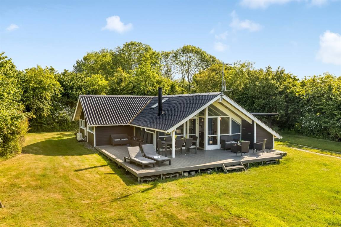 98 m&sup2; Ferienhaus 4 Schlafzimmer 8 G&auml;ste