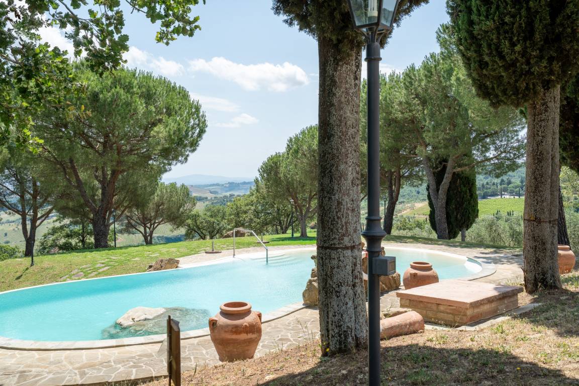 200 M² Villa ∙ 4 Bedrooms ∙ 8 Guests - Pienza