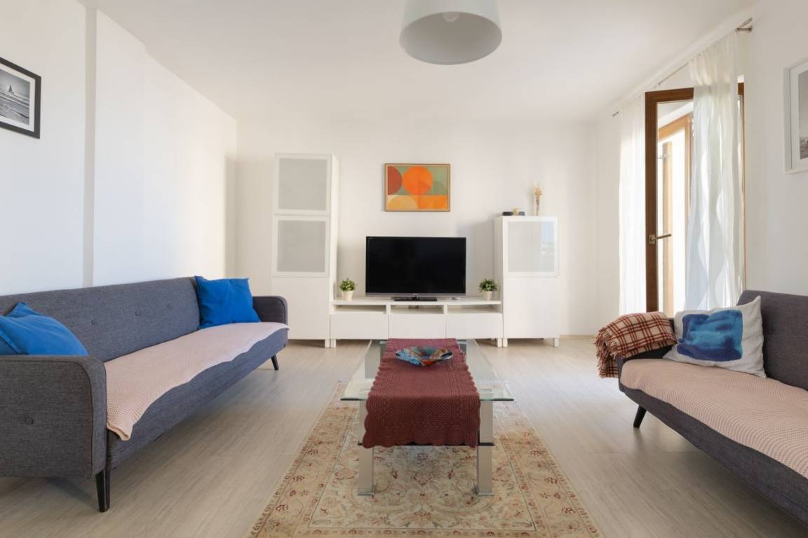 140 M² Apartment ∙ 5 Bedrooms ∙ 8 Guests - Pula