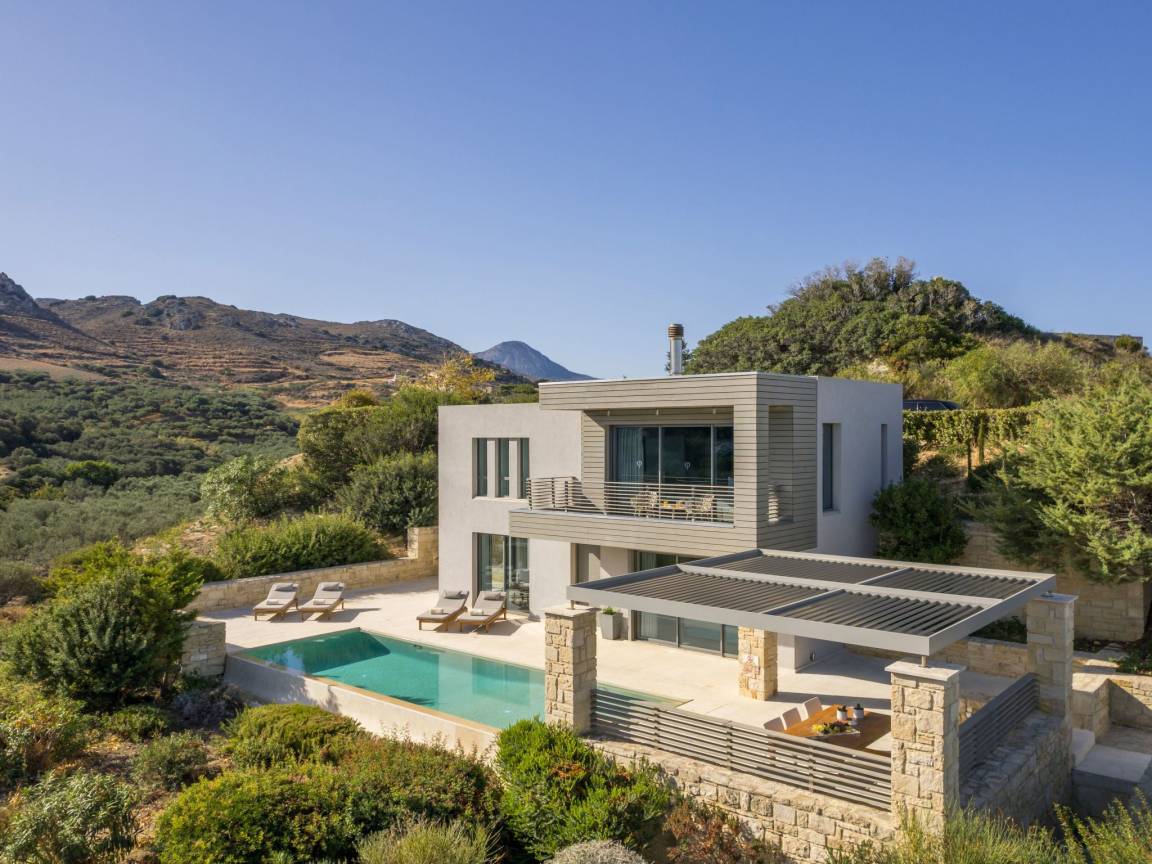 110 M² House ∙ 2 Bedrooms ∙ 5 Guests - Кисамос