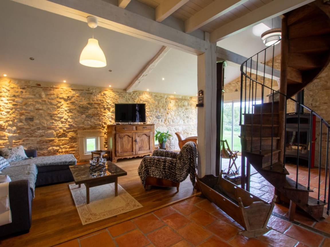 120 M² Cottage ∙ 3 Bedrooms ∙ 6 Guests - Bergerac