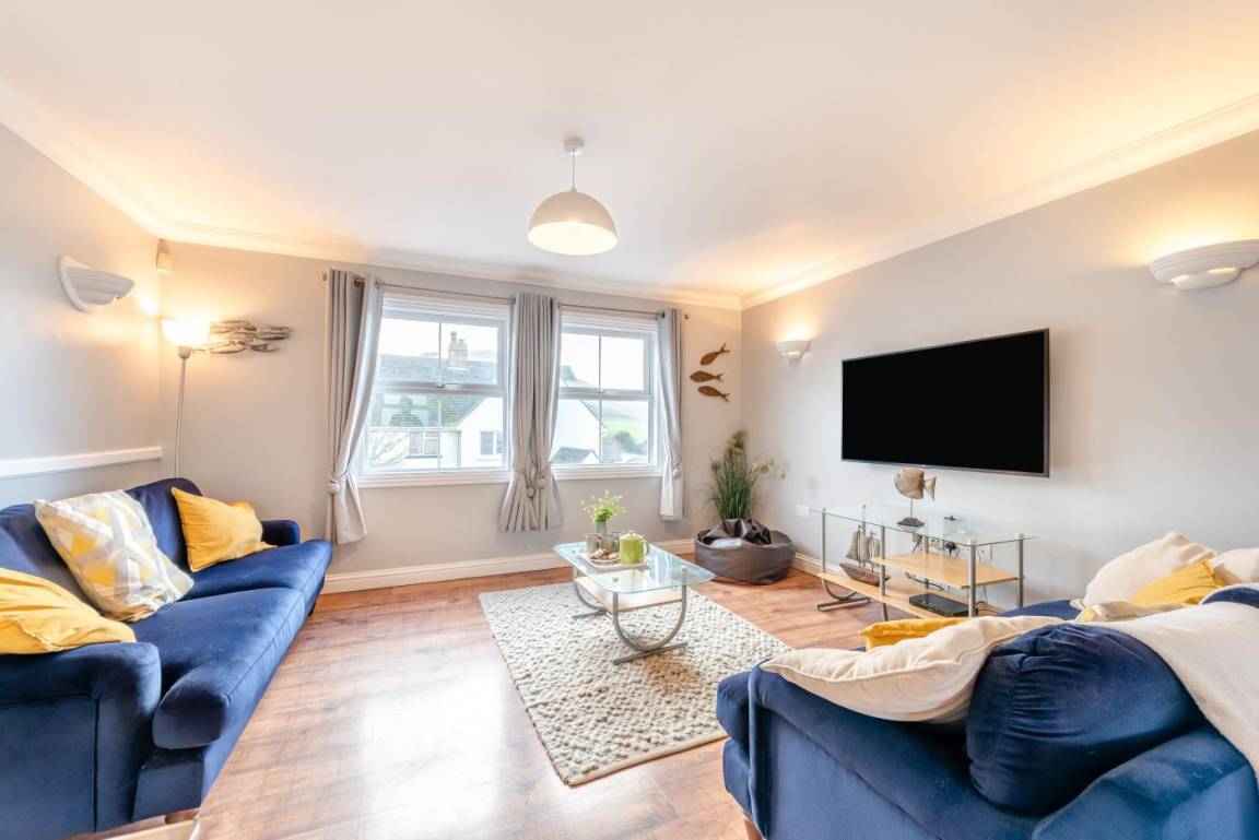 Apartment ∙ 2 Bedrooms ∙ 4 Guests - Barnstaple