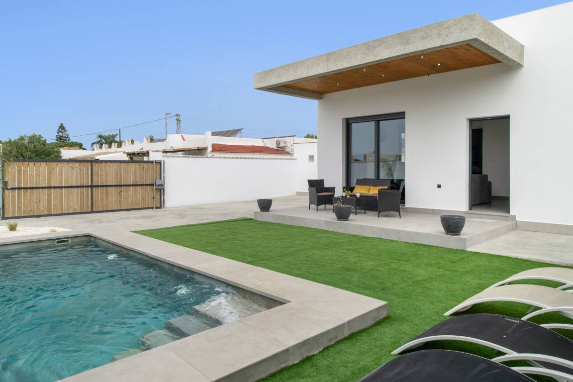60 M² Ferienhaus ∙ 2 Schlafzimmer ∙ 5 Gäste - Chiclana de la Frontera