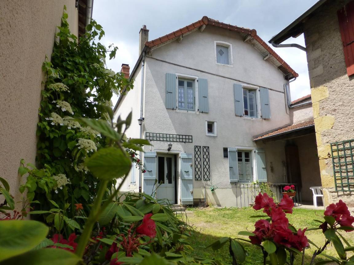 107 m&sup2; G&icirc;te 3 Schlafzimmer 6 G&auml;ste