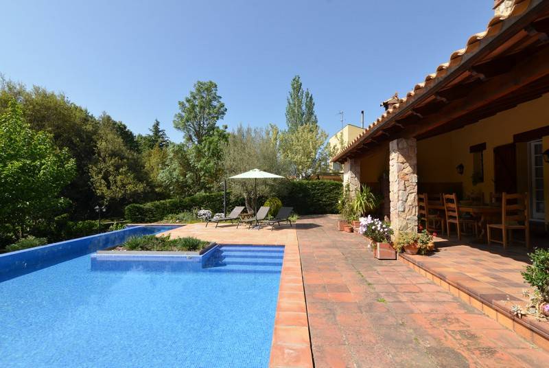 275 M² Villa ∙ 2 Habitaciones ∙ 6 Huéspedes - Caldes de Malavella