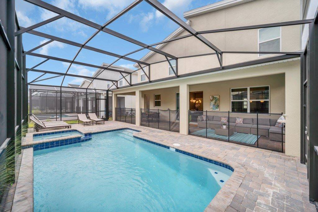 Villa ∙ 9 Habitaciones ∙ 22 Huéspedes - Kissimmee, FL