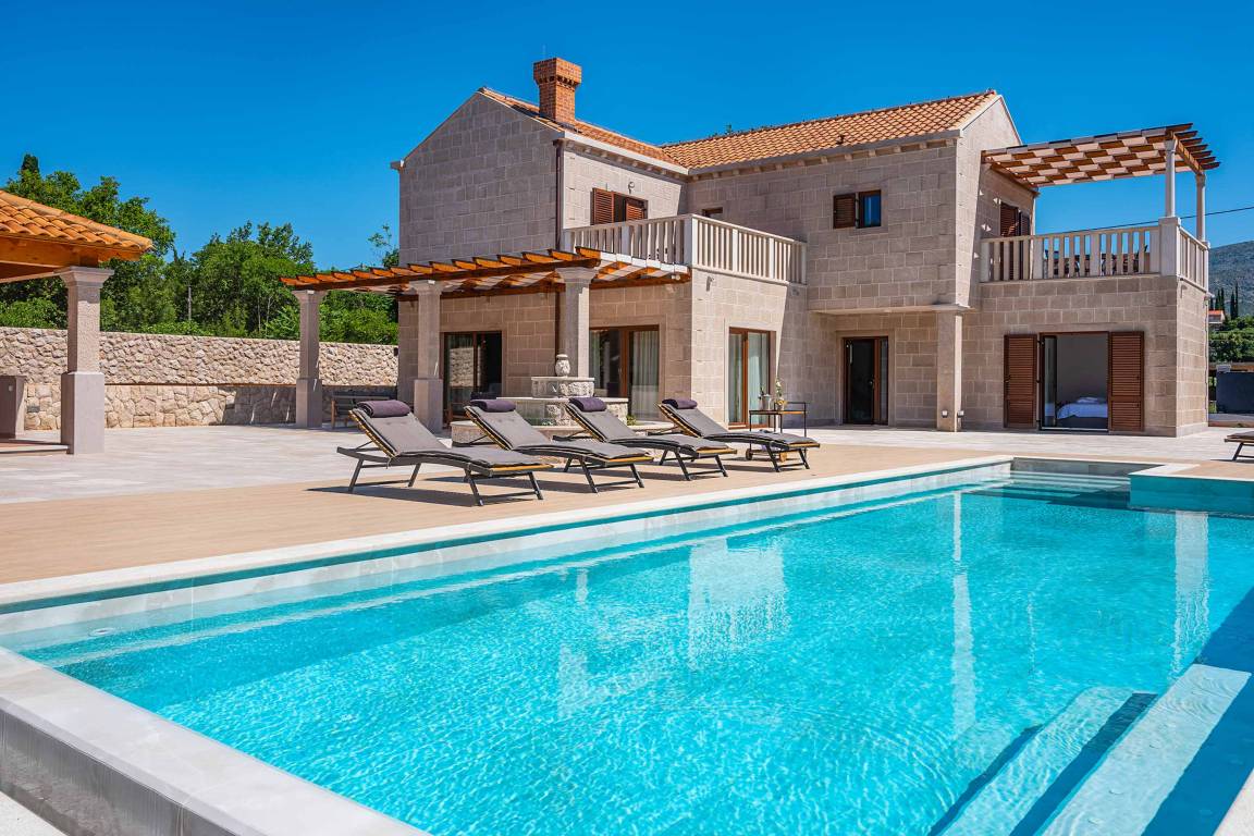 Villa ∙ 4 Habitaciones ∙ 8 Huéspedes - Cavtat