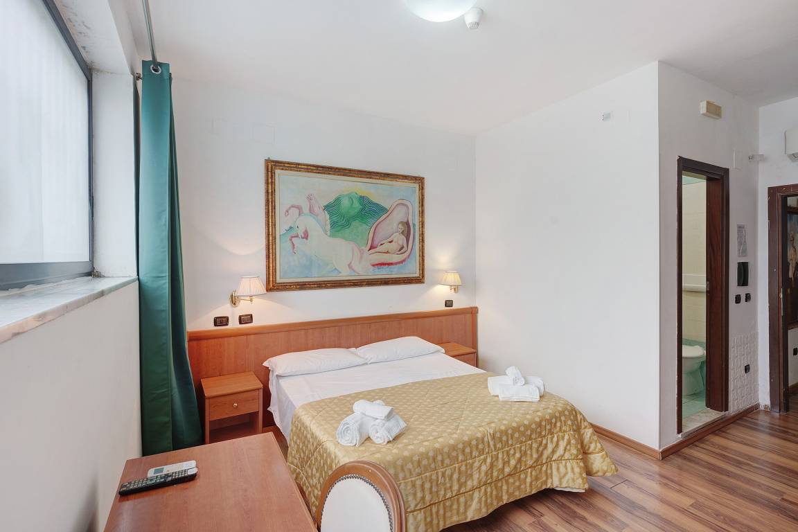 18 M² Aparthotel ∙ 1 Camera Da Letto ∙ 2 Ospiti - Campania