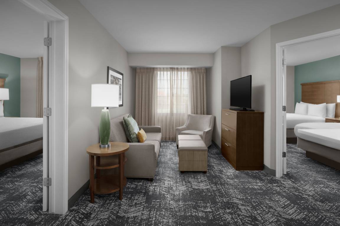 Hotel ∙ 2 Bedrooms ∙ 6 Guests - Lake Worth, TX