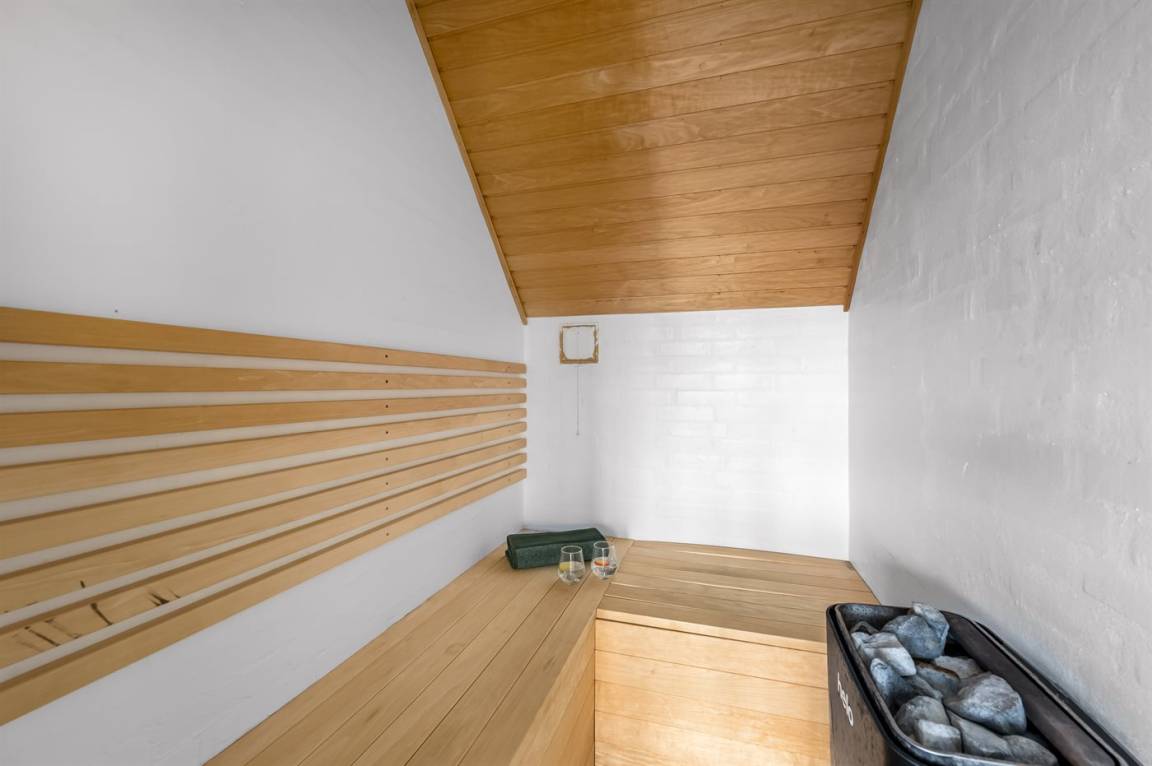 212 m² Ferienhaus ∙ 6 Schlafzimmer ∙ 14 Gäste – Bild 28