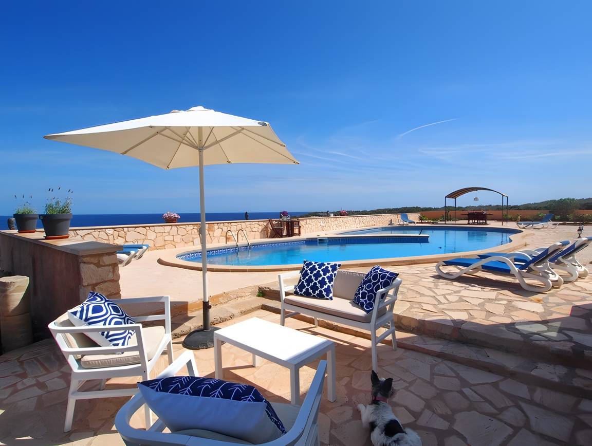 300 M² House ∙ 3 Bedrooms ∙ 6 Guests - Cala Llombards