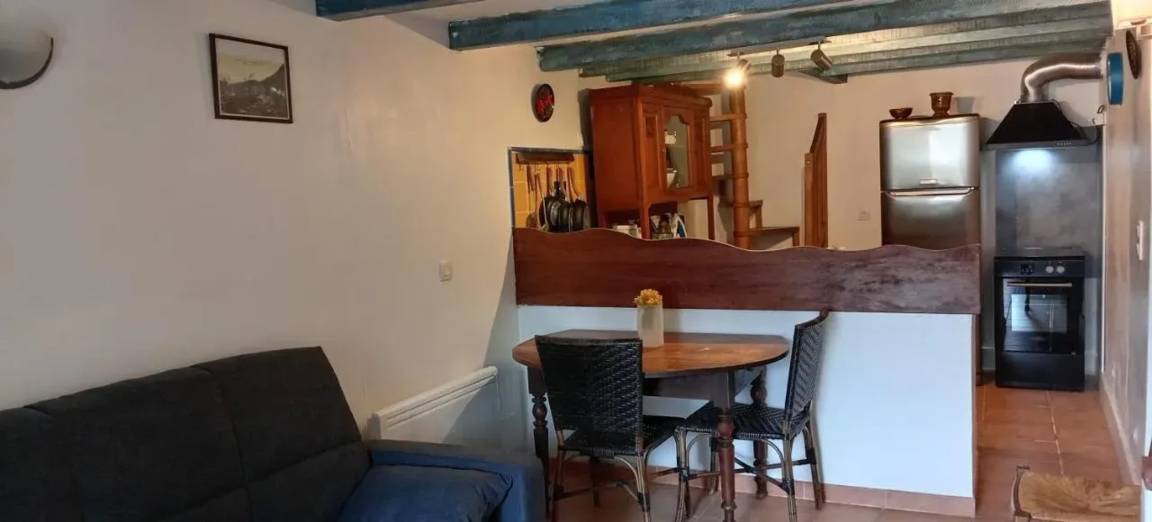 40 M² House ∙ 1 Bedroom ∙ 4 Guests - Corte