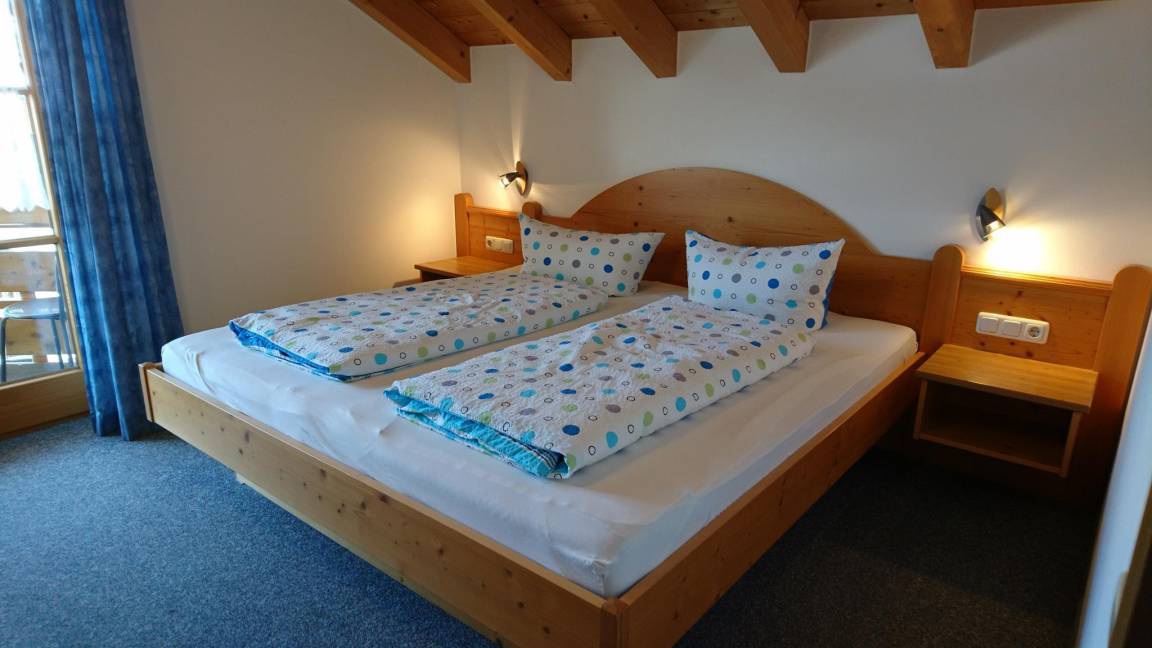 70 M² Ferienwohnung ∙ 2 Schlafzimmer ∙ 4 Gäste - Obermaiselstein