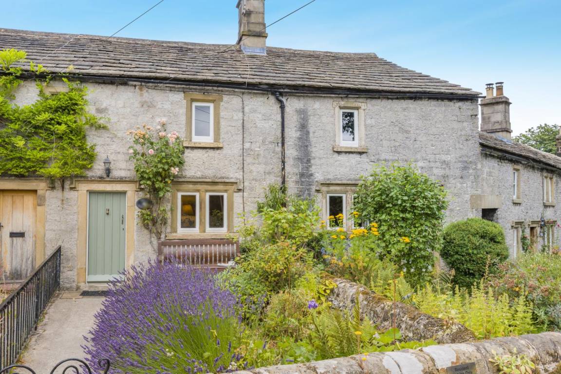 Cottage ∙ 2 Bedrooms ∙ 4 Guests - Bakewell