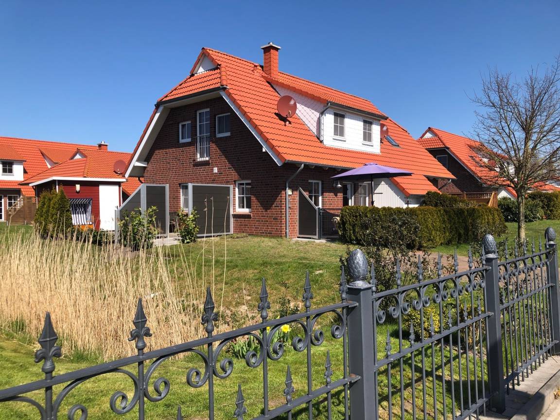 96 M² Ferienhaus ∙ 3 Schlafzimmer ∙ 6 Gäste - Butjadingen