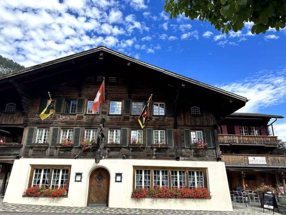 Ferienwohnung ∙ 3 Schlafzimmer ∙ 8 Gäste - Saanen