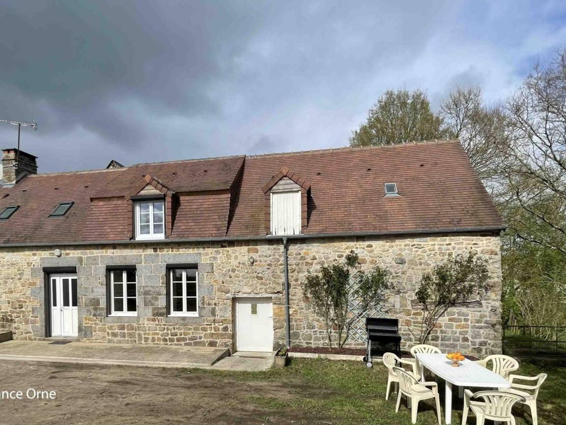 90 M² Cottage ∙ 3 Bedrooms ∙ 6 Guests - Normandy