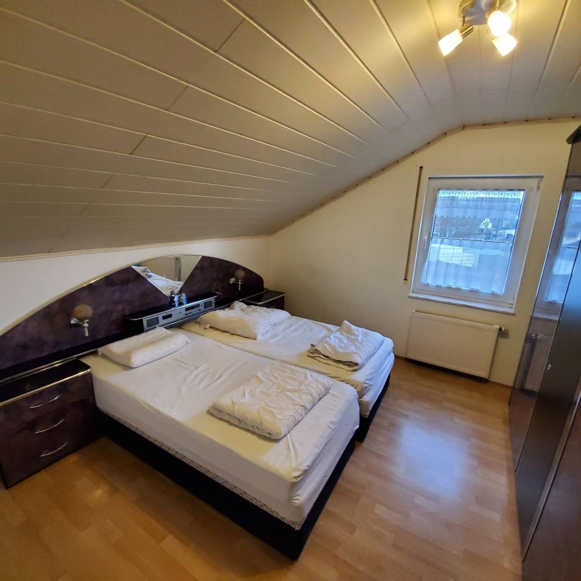 155 m² Ferienhaus ∙ 4 Schlafzimmer ∙ 15 Gäste – Bild 18
