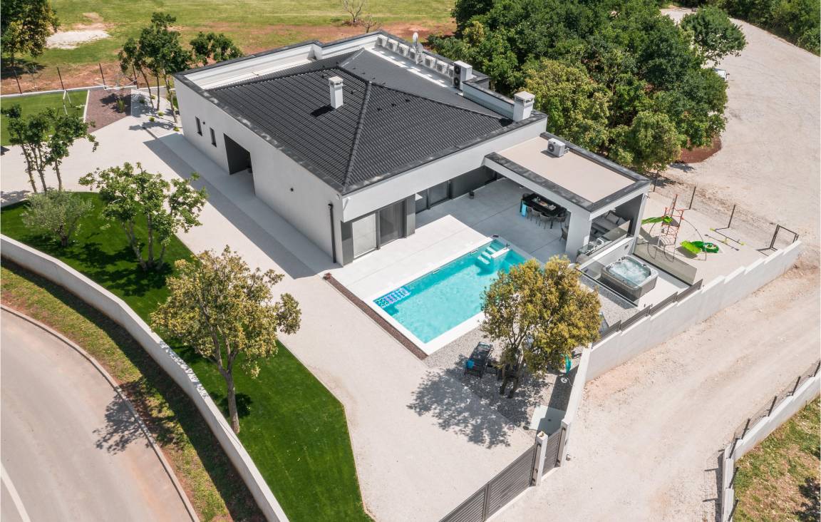 250 M² Casa Vacanza ∙ 4 Camere Da Letto ∙ 8 Ospiti - Rakalj