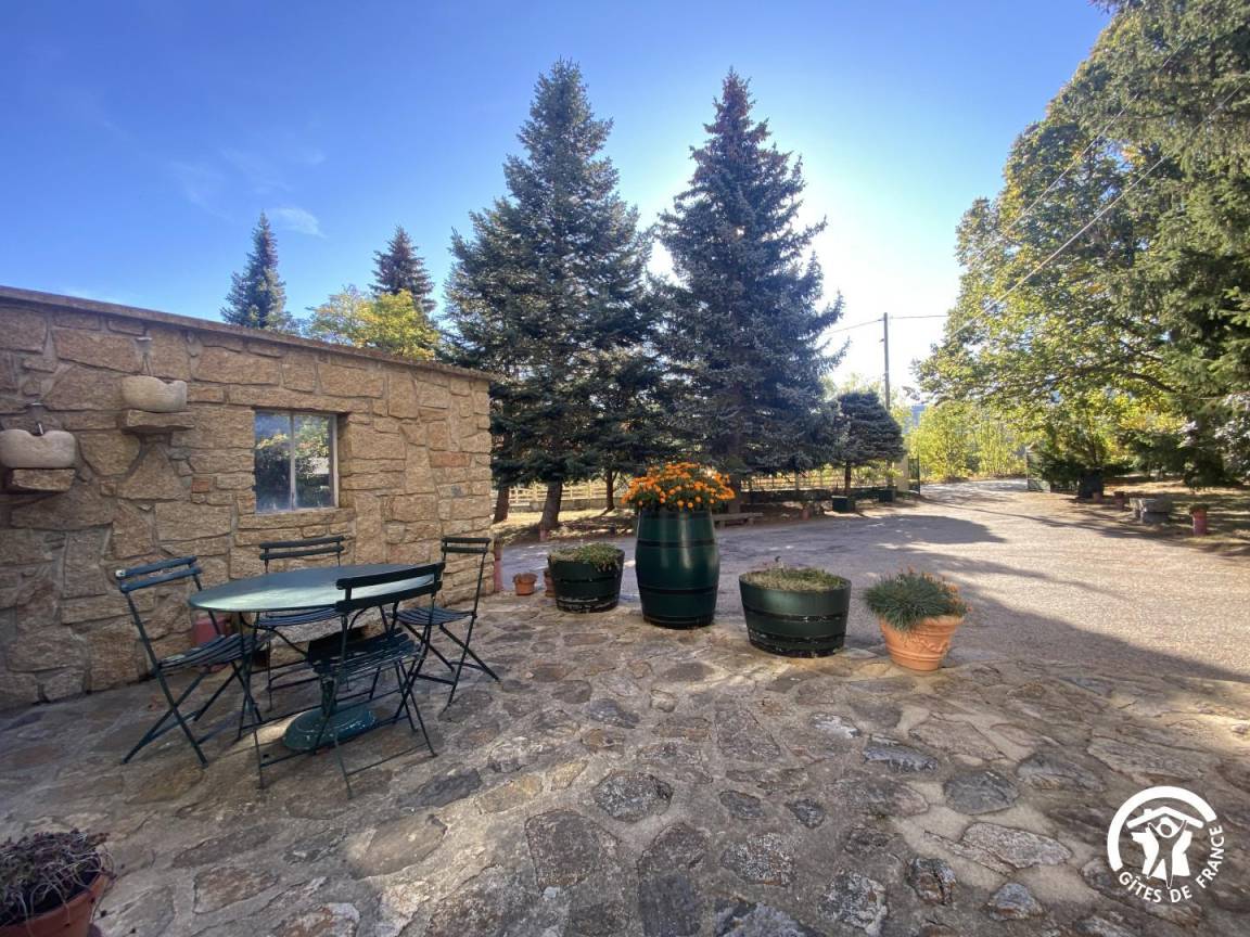 75 m&sup2; G&icirc;te 2 Schlafzimmer 5 G&auml;ste