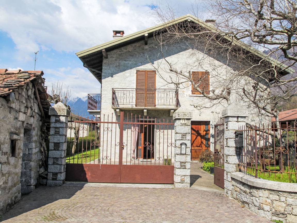 40 M² House ∙ 1 Bedroom ∙ 3 Guests - Lake Maggiore