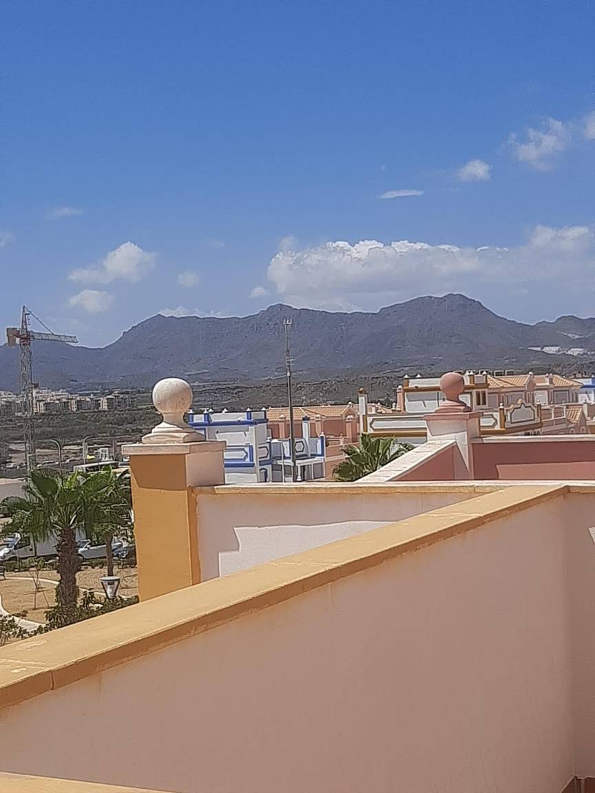 75 M² Complejo Vacacional ∙ 2 Habitaciones ∙ 4 Huéspedes - Andalucía