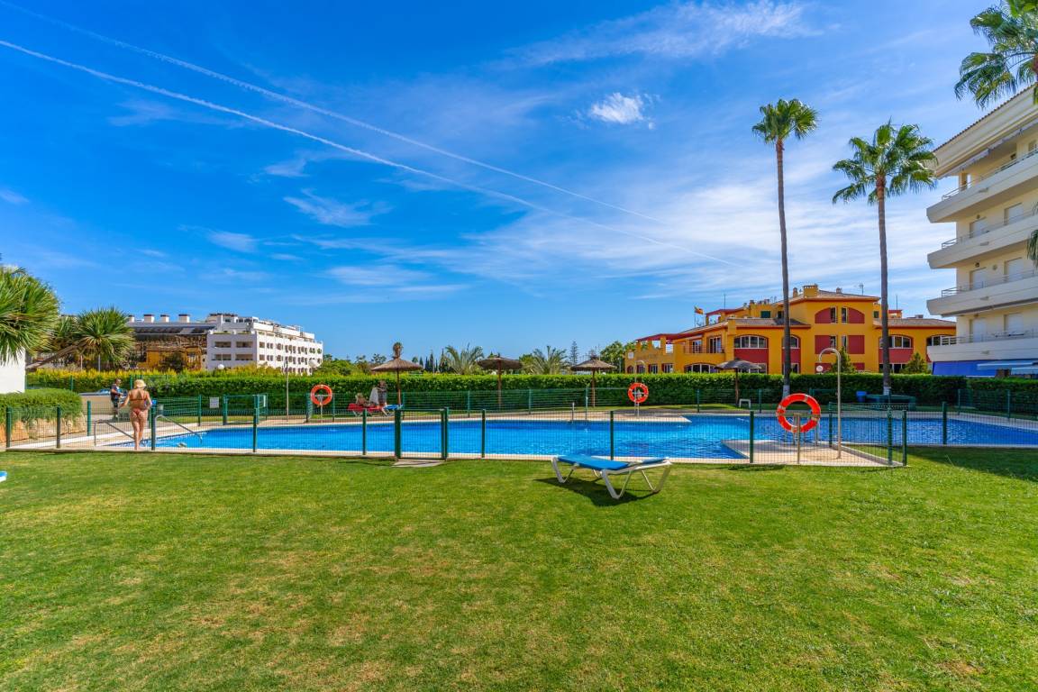 180 M² Lägenhet ∙ 3 Sovrum ∙ 6 Gäster - Marbella