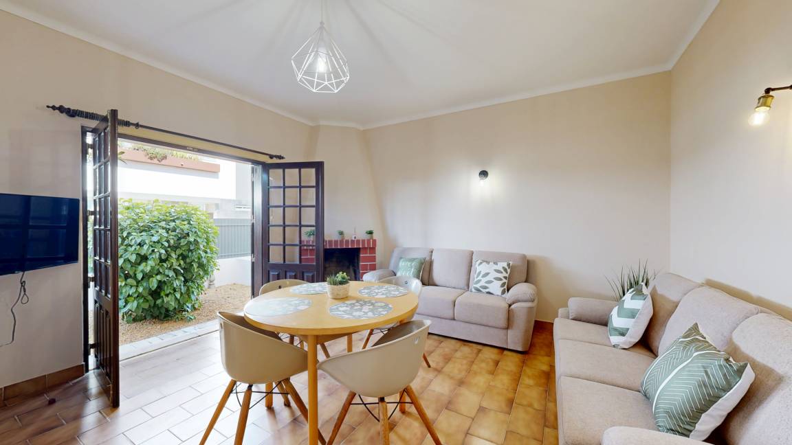 107 M² Casa ∙ 4 Habitaciones ∙ 8 Huéspedes - Albufeira