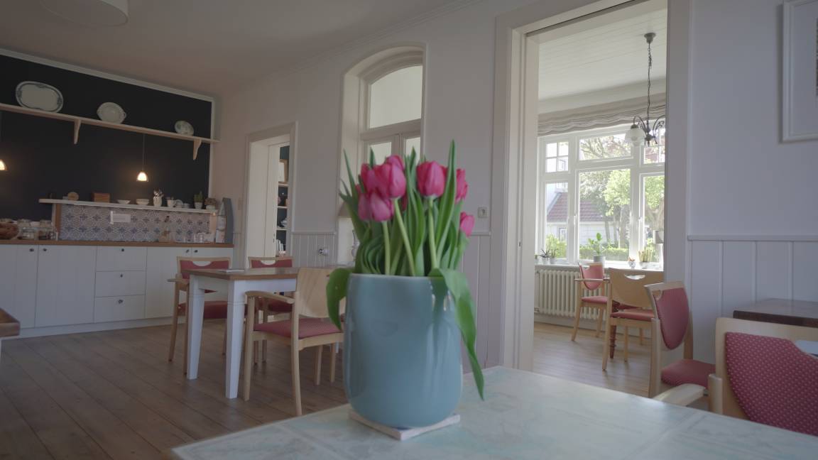 24 m² Privatzimmer ∙ 1 Schlafzimmer ∙ 2 Gäste – Bild 15