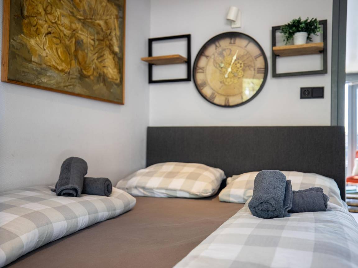 30 m² Hausboot ∙ 2 Schlafzimmer ∙ 4 Gäste – Bild 16