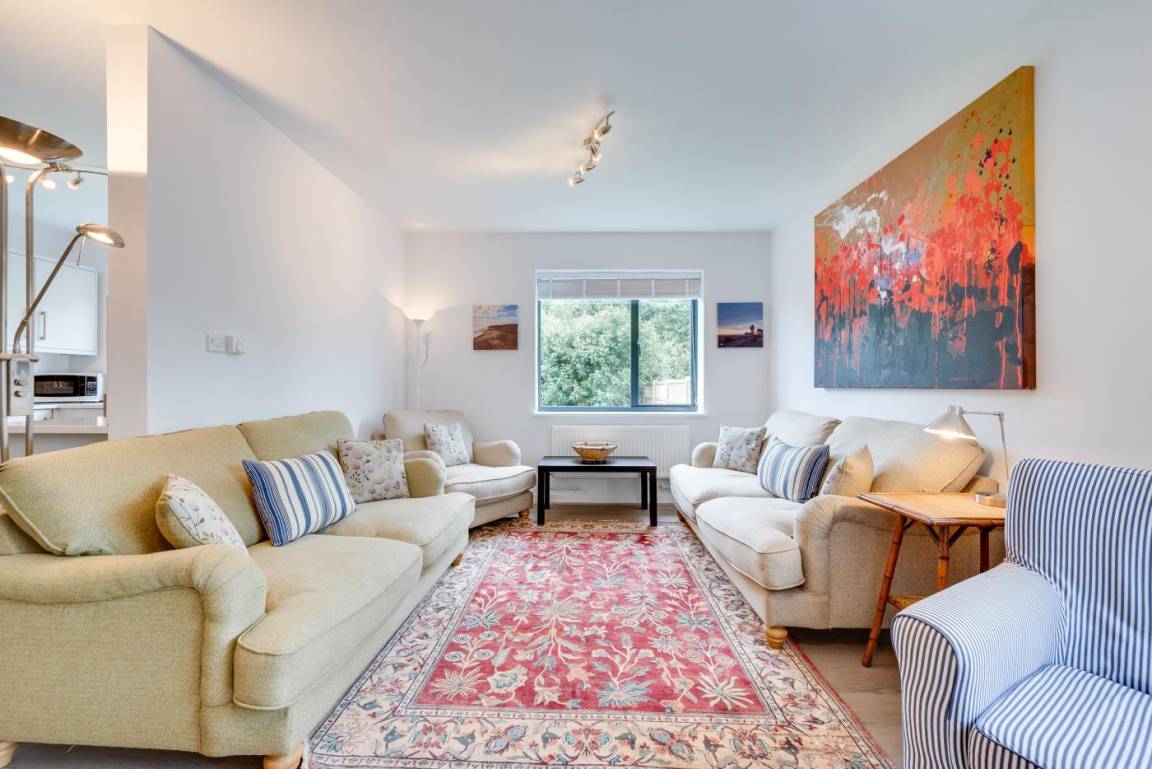 Cottage ∙ 5 Bedrooms ∙ 10 Guests - Aldeburgh