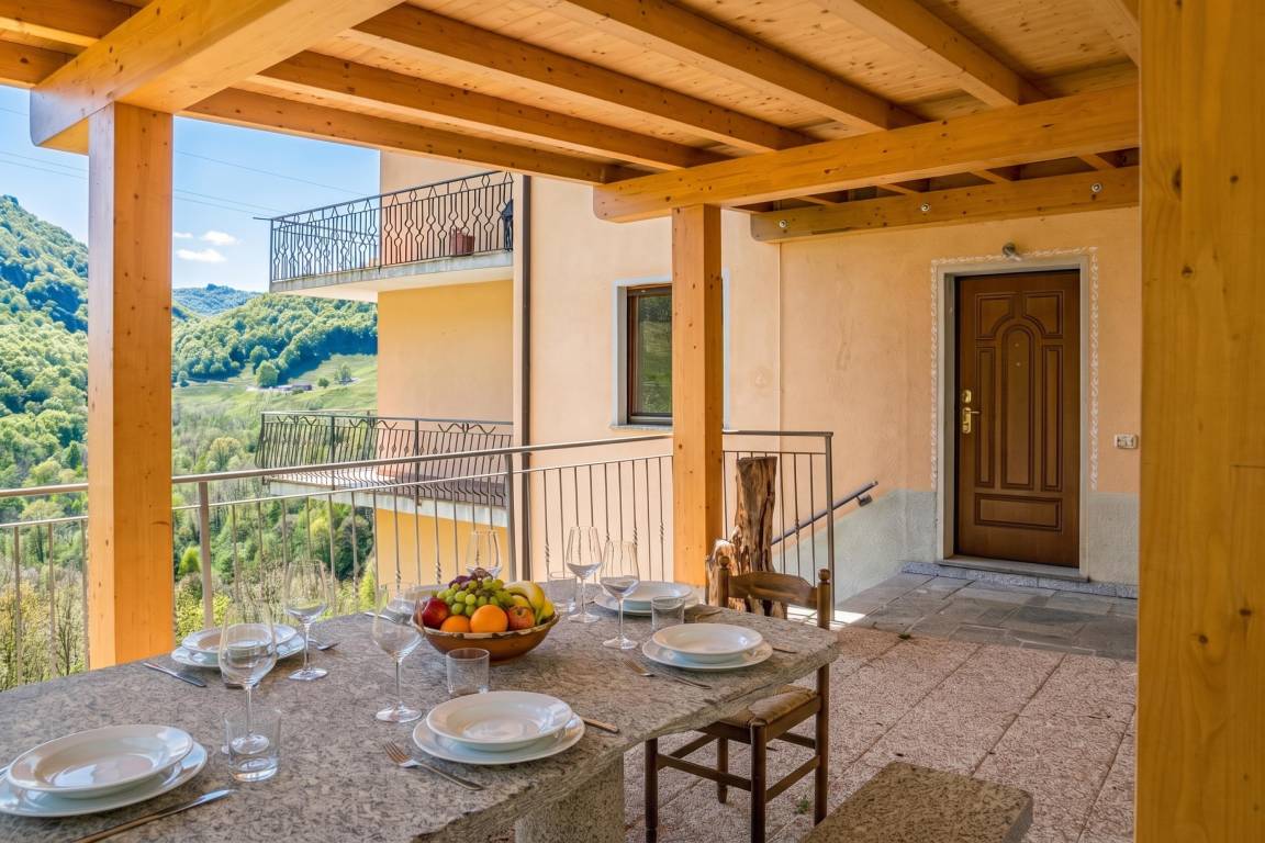 150 M² Ferienhaus ∙ 3 Schlafzimmer ∙ 6 Gäste - Comer See