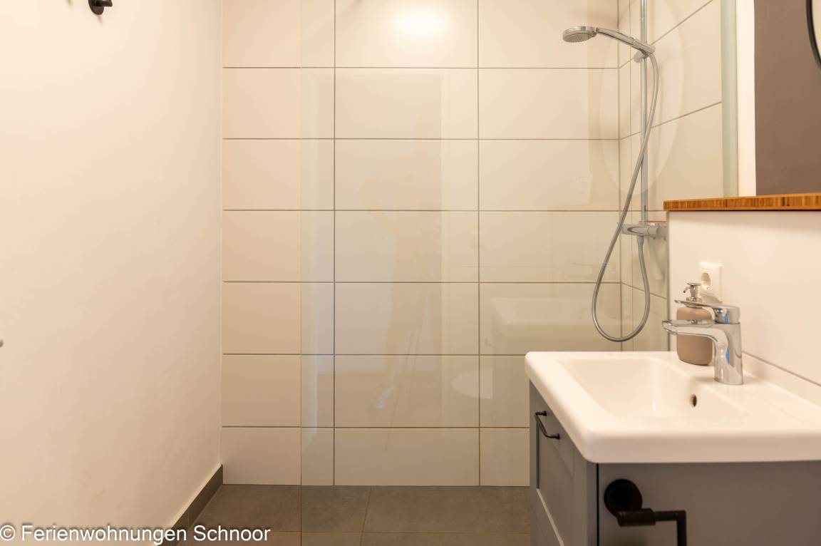 65 m² Ferienwohnung ∙ 1 Schlafzimmer ∙ 4 Gäste – Bild 12