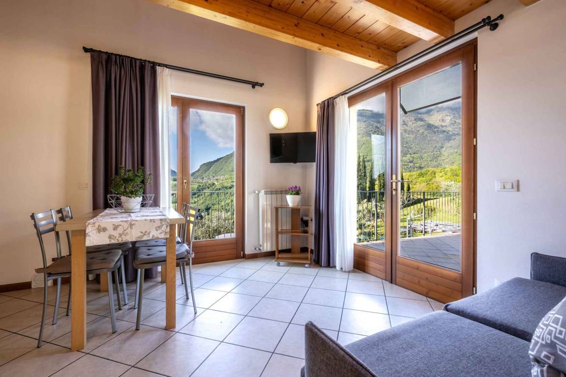 40 M² Ferienwohnung ∙ 1 Schlafzimmer ∙ 4 Gäste - Malcesine