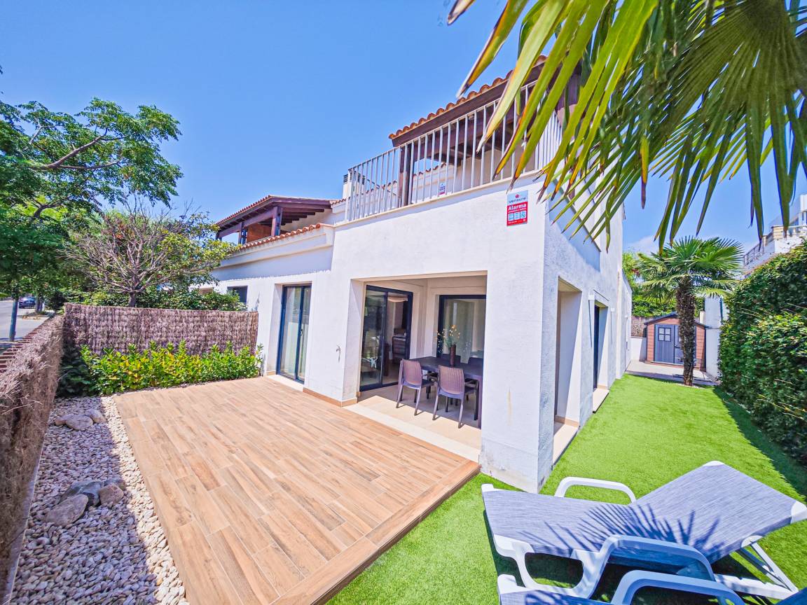 84 M² Ferienhaus ∙ 2 Schlafzimmer ∙ 5 Gäste - Cambrils