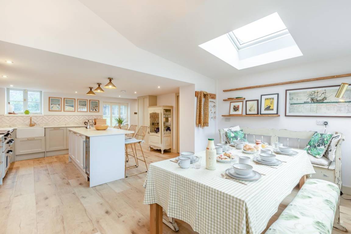 Cottage ∙ 3 Bedrooms ∙ 6 Guests - Portsmouth