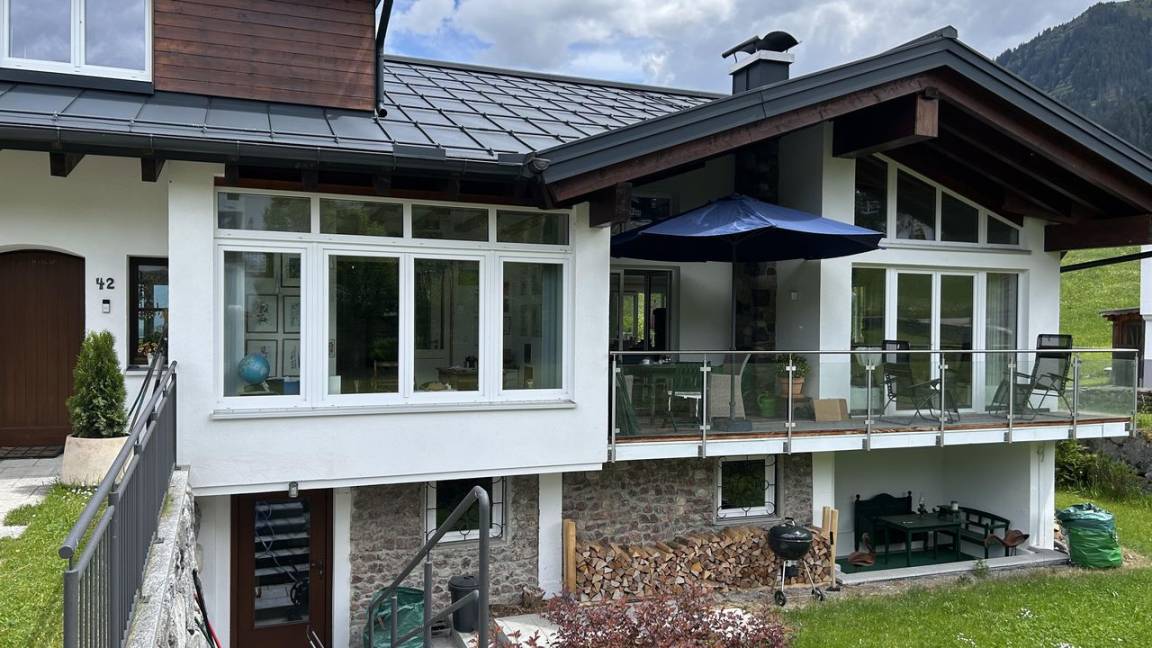 102 M² Ferienwohnung ∙ 3 Schlafzimmer ∙ 6 Gäste - Riezlern