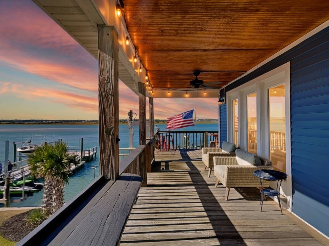 184 M² House ∙ 4 Bedrooms ∙ 8 Guests - Topsail Beach, NC