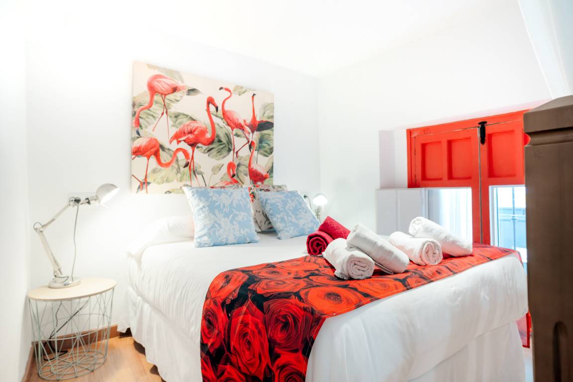 65 M² Apartment ∙ 1 Bedroom ∙ 4 Guests - Seville