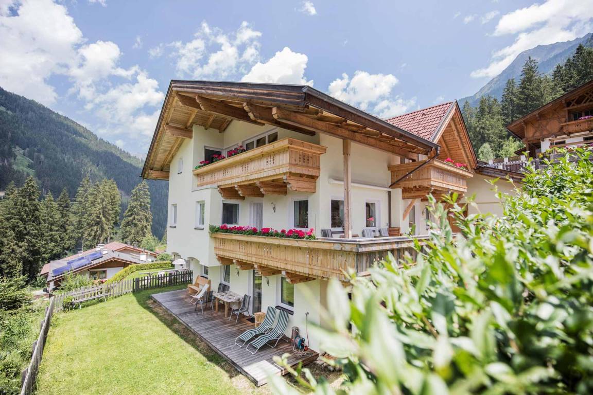 130 M² Apartament ∙ 3 Sypialnie ∙ 6 Gości - Neustift im Stubaital