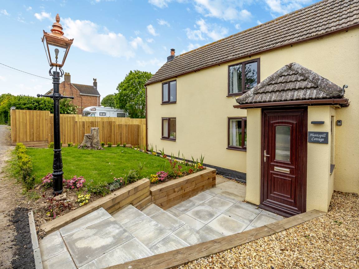 Cottage ∙ 2 Bedrooms ∙ 4 Guests - Lincolnshire