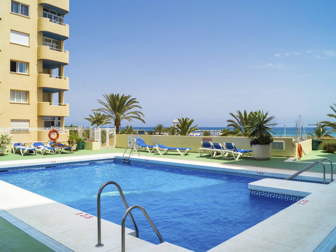 73 M² Ferienwohnung ∙ 2 Schlafzimmer ∙ 4 Gäste - Estepona