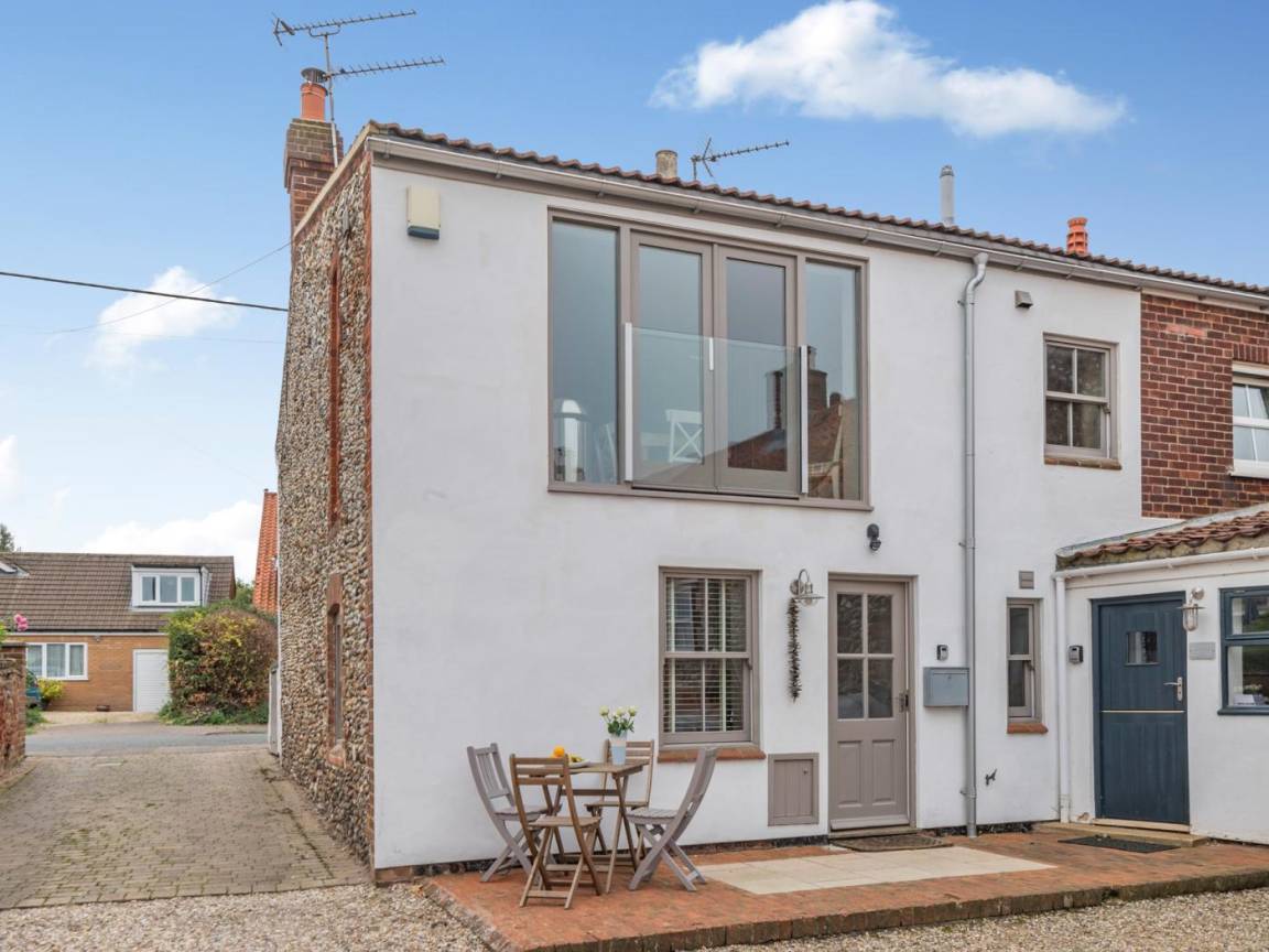 Cottage ∙ 2 Bedrooms ∙ 4 Guests - Old Hunstanton