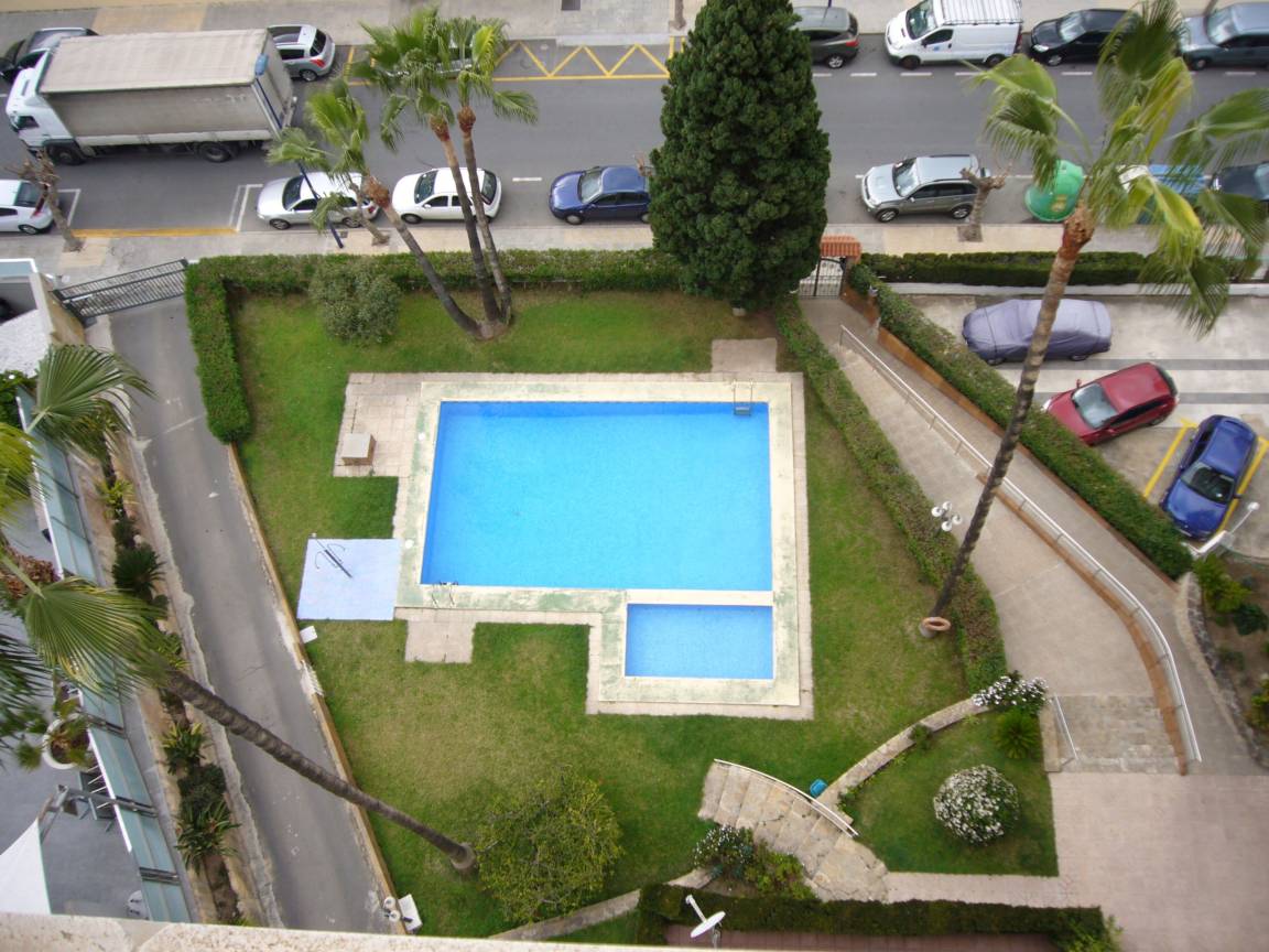80 M² Apartamento ∙ 2 Habitaciones ∙ 6 Huéspedes - Benidorm