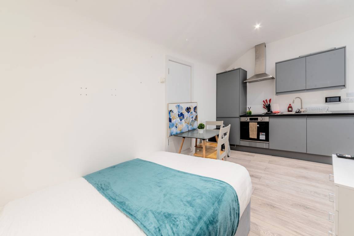 85 M² Studio Flat ∙ 1 Bedroom ∙ 2 Guests - Maidstone