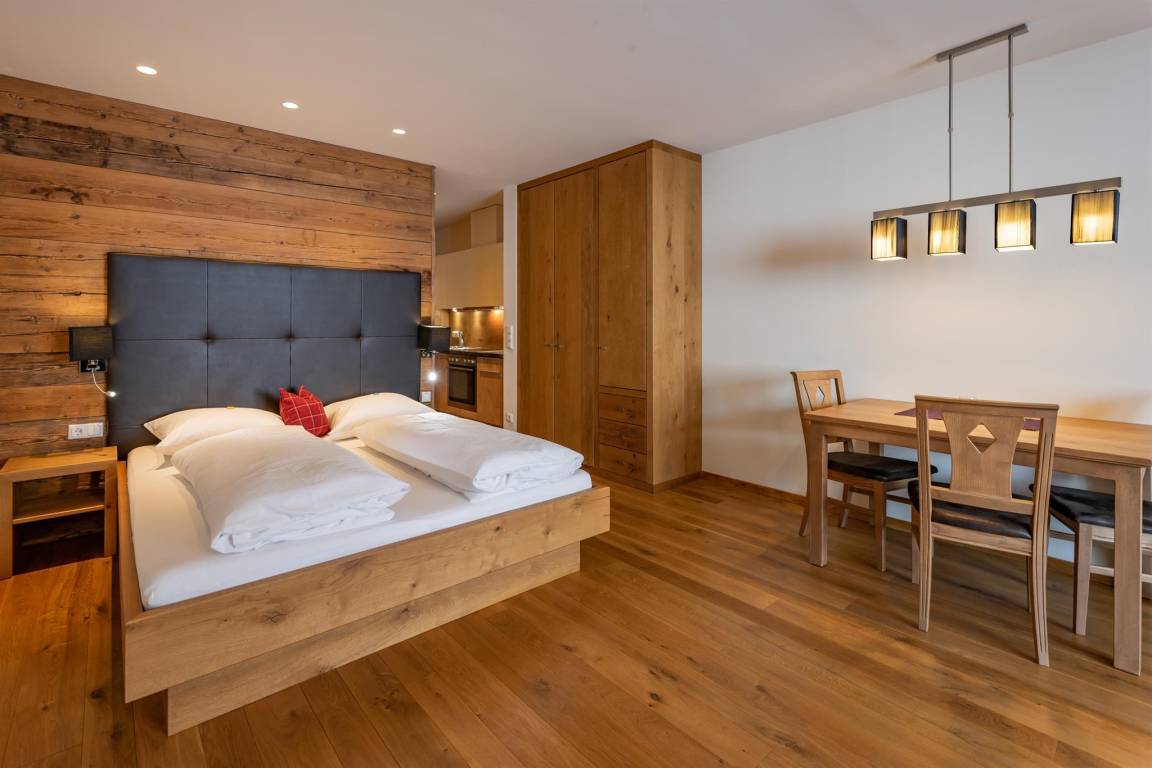 40 M² Ferienwohnung ∙ 1 Schlafzimmer ∙ 2 Gäste - Lech
