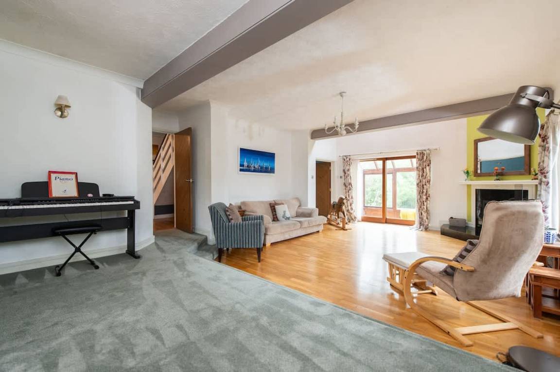 Ferienwohnung ∙ 5 Schlafzimmer ∙ 9 Gäste - Bromsgrove