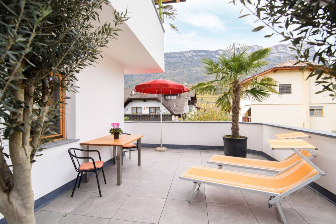 125 M² Ferienwohnung ∙ 4 Schlafzimmer ∙ 11 Gäste - Oberbozen