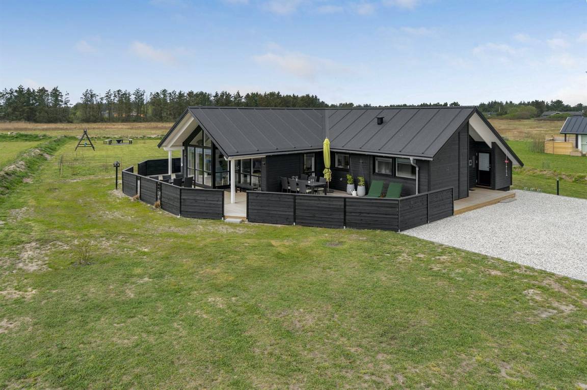 121 m&sup2; Ferienhaus 4 Schlafzimmer 9 G&auml;ste