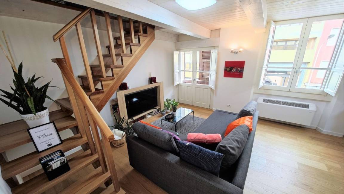 70 M² Ferienwohnung ∙ 1 Schlafzimmer ∙ 4 Gäste - Cagliari